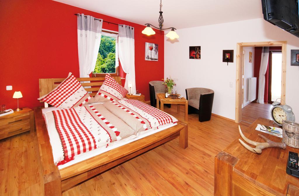 Gästezimmer Hans-Norbert Mack Hallgarten Zimmer foto
