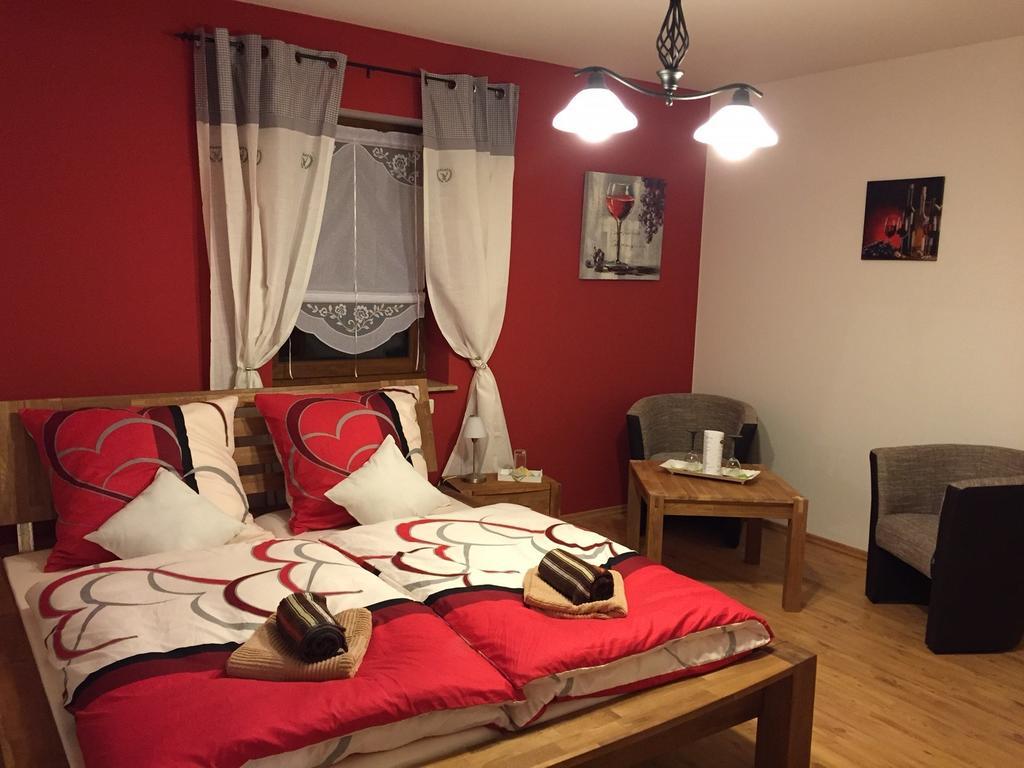 Gästezimmer Hans-Norbert Mack Hallgarten Exterior foto