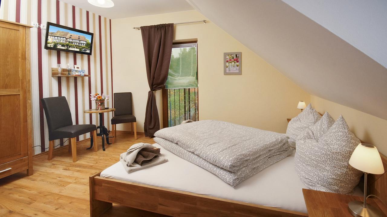 Gästezimmer Hans-Norbert Mack Hallgarten Exterior foto